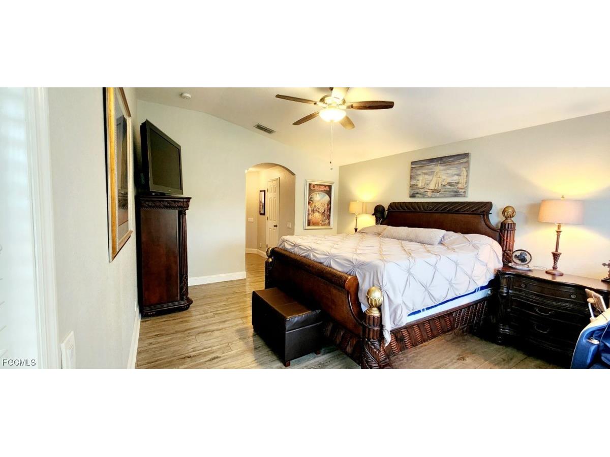 8884 Cedar Hollow Drive Fort Myers FL 33912 2025017958 image19