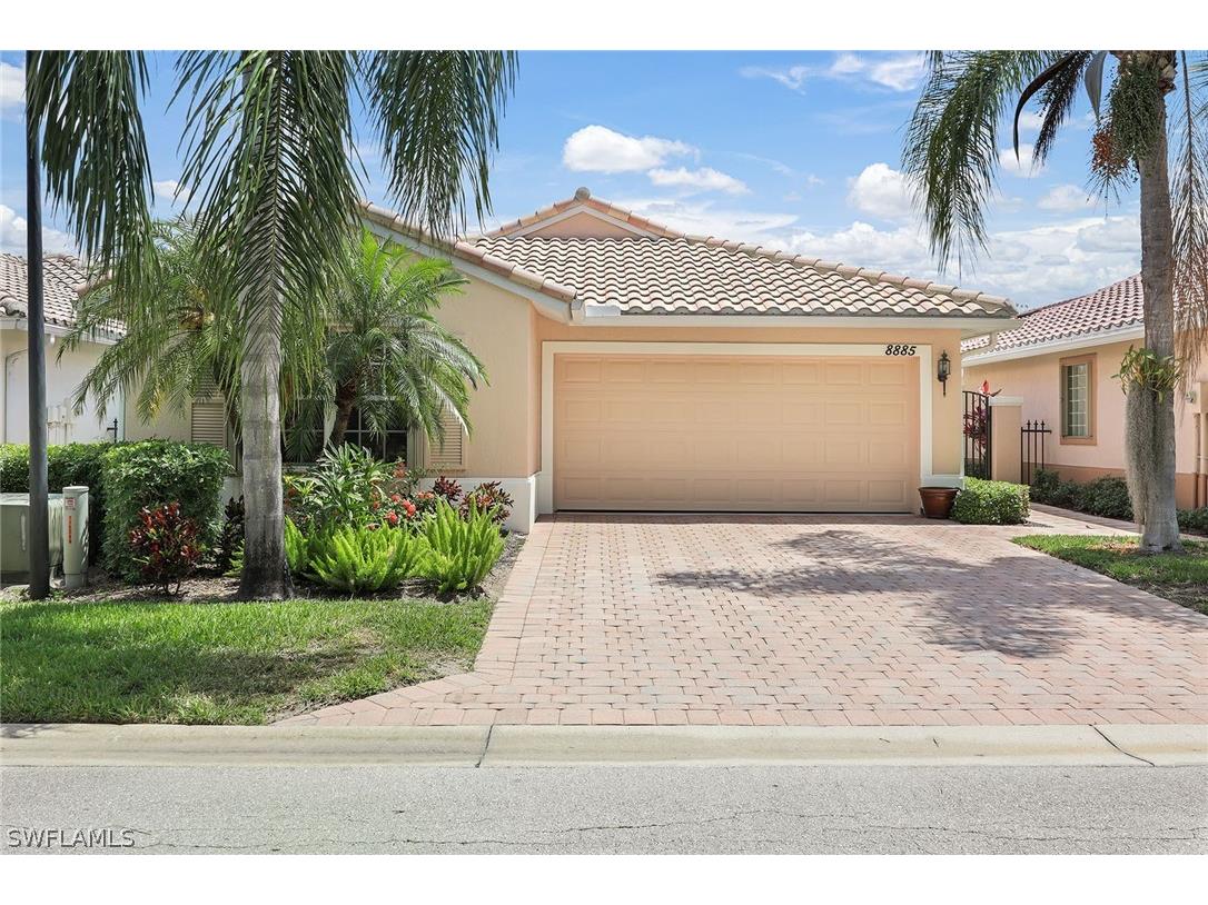 8885 Cascades Isle Boulevard Estero FL 33928 224040096 image1