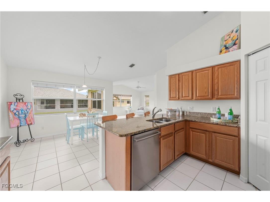 8886 Staghorn Way Fort Myers FL 33908 2025009075 image15