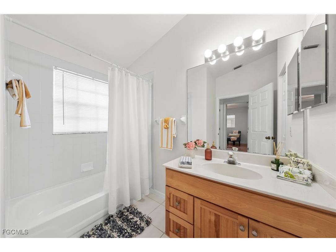 8886 Staghorn Way Fort Myers FL 33908 2025009075 image33