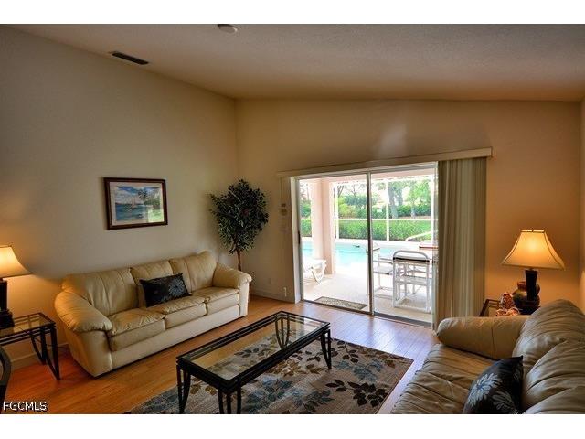 8887 Falcon Pointe Loop Fort Myers FL 33912 2026015316 image4
