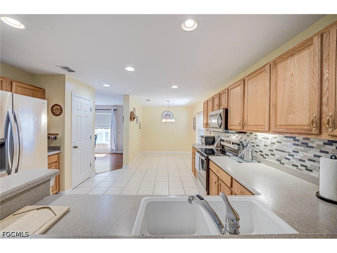8889 Fawn Ridge Drive Fort Myers FL 33912 2026025978 image13