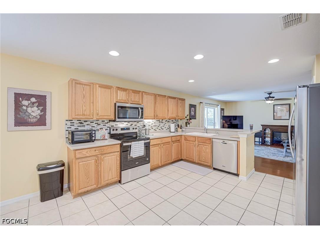 8889 Fawn Ridge Drive Fort Myers FL 33912 2026025978 image7