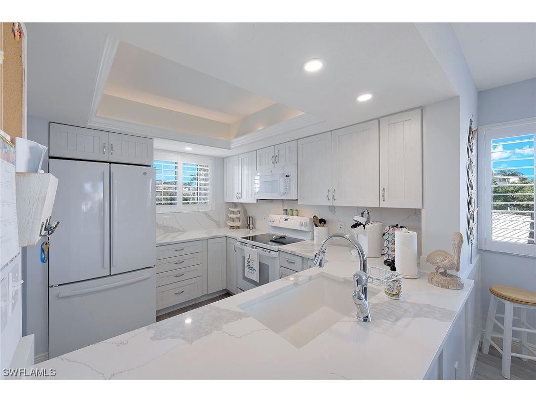 889 Collier Court #2-301 Marco Island FL 34145 223095320 image1