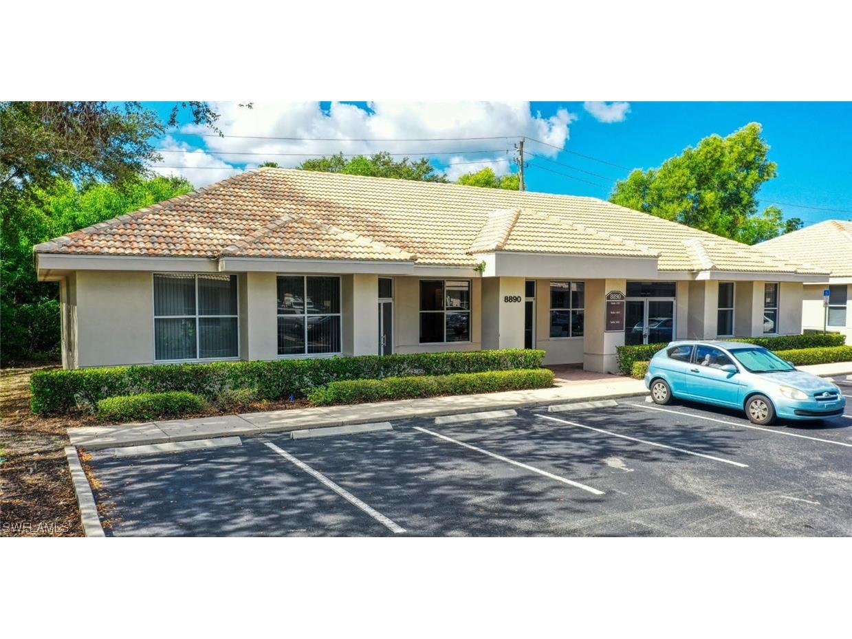 8890 Terrene Court Bonita Springs FL 34135 223063145 image1