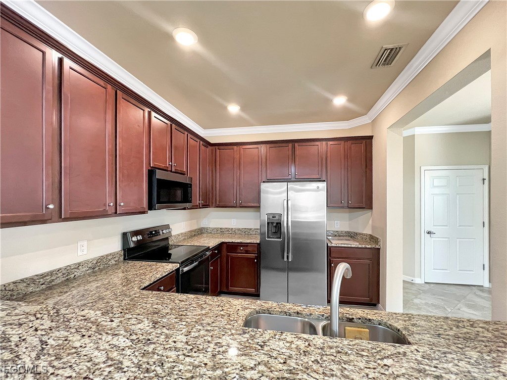 8895 Via Isola Court Fort Myers FL 33966 2025025119 image9