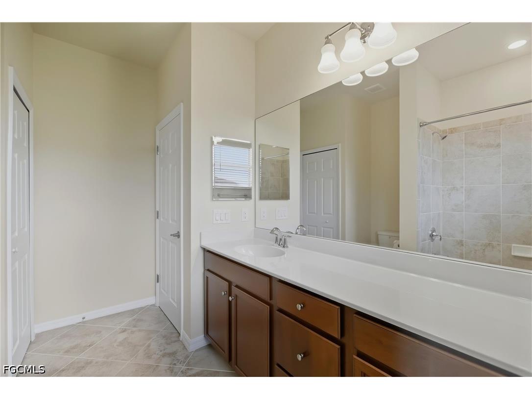 8895 Via Isola Court Fort Myers FL 33966 2026024304 image10