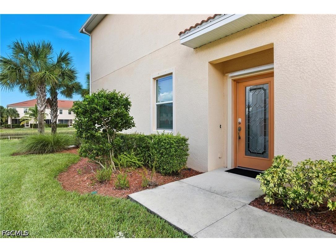 8895 Via Isola Court Fort Myers FL 33966 2026024304 image4