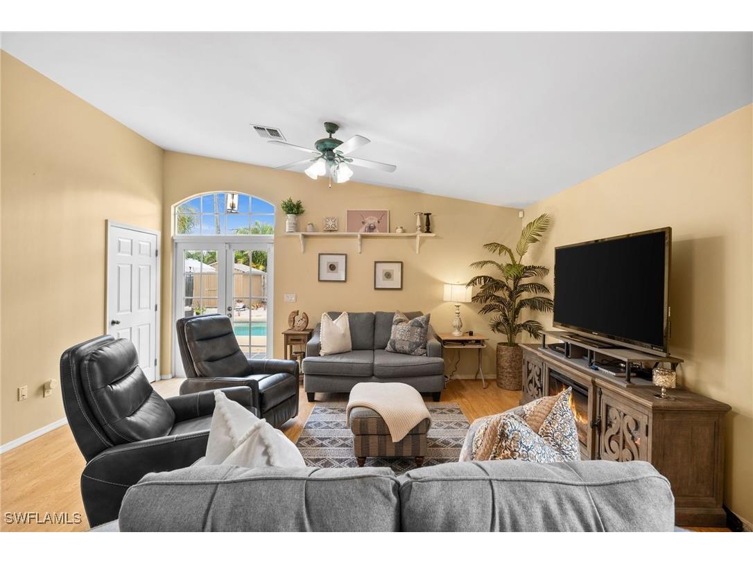 89 8th Street Bonita Springs FL 34134 225073163 image16