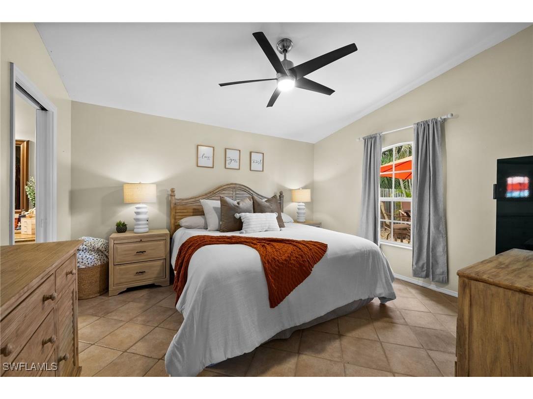 89 8th Street Bonita Springs FL 34134 225073163 image25