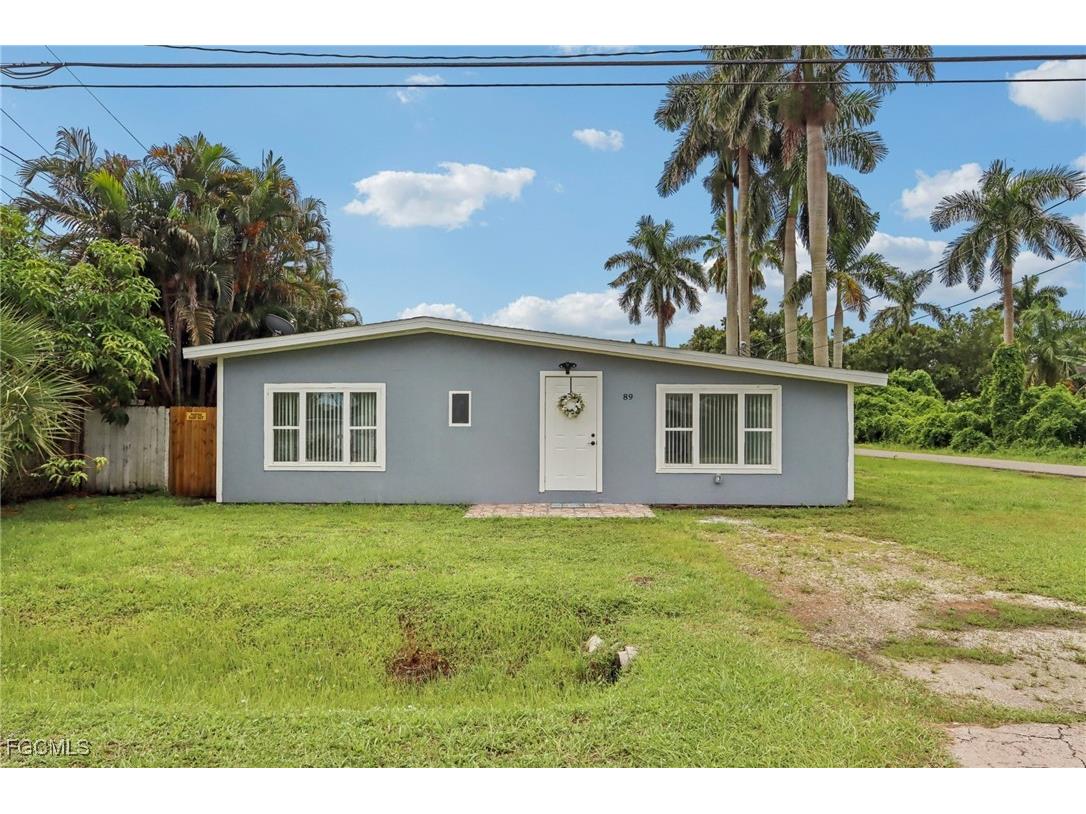 89 Cabana Avenue North Fort Myers FL 33903 2025007779 image1