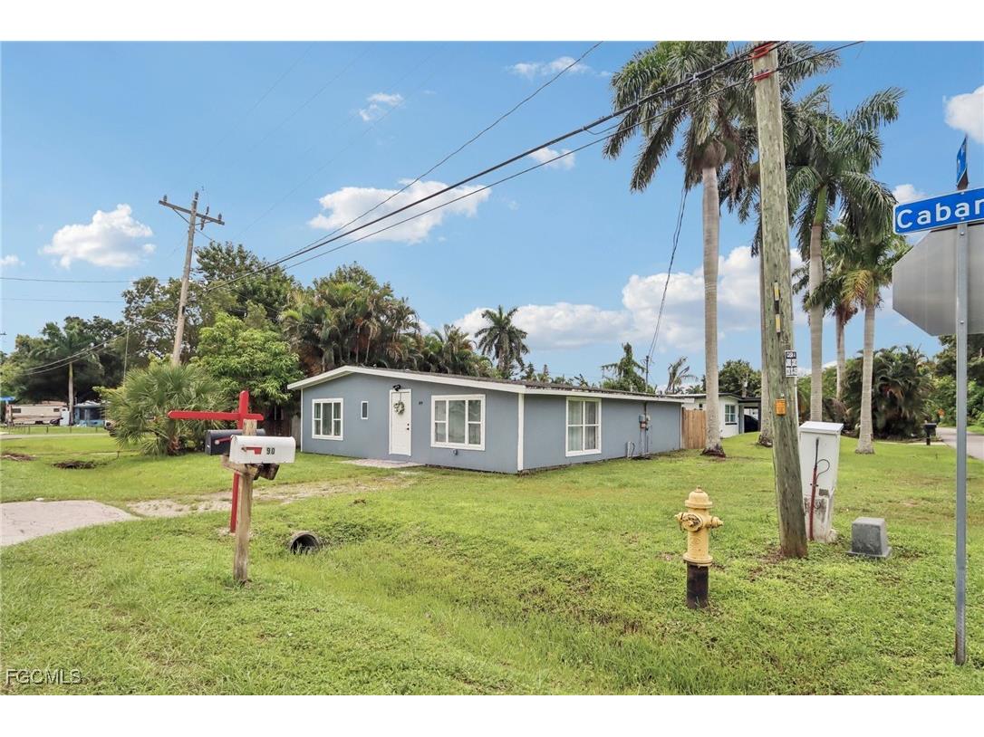 89 Cabana Avenue North Fort Myers FL 33903 2025007779 image2