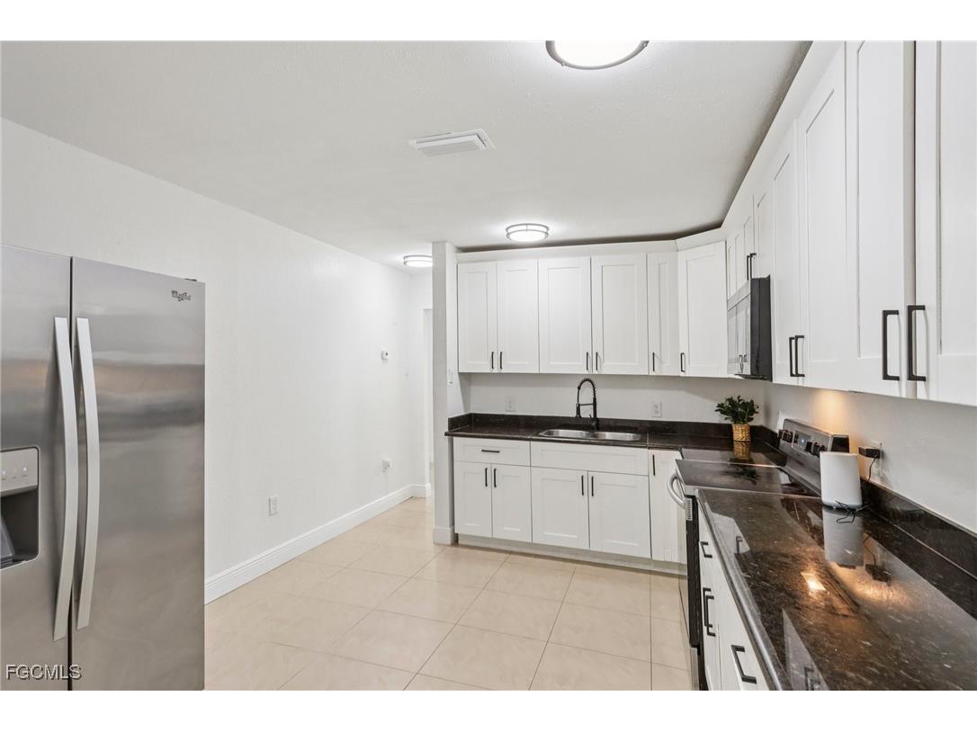 89 Cabana Avenue North Fort Myers FL 33903 2025007779 image7