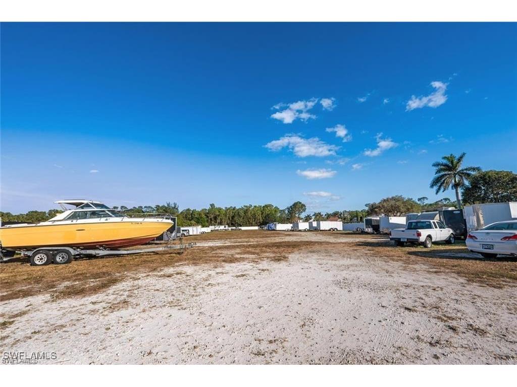 89 Pacific Way #89 Naples FL 34104 225078552 image31