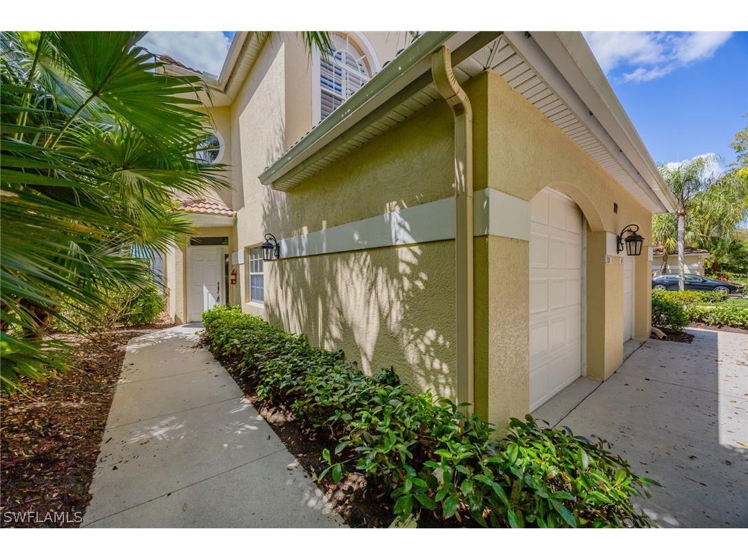 89 Silver Oaks Circle #5-201 Naples FL 34119 226010811 image20