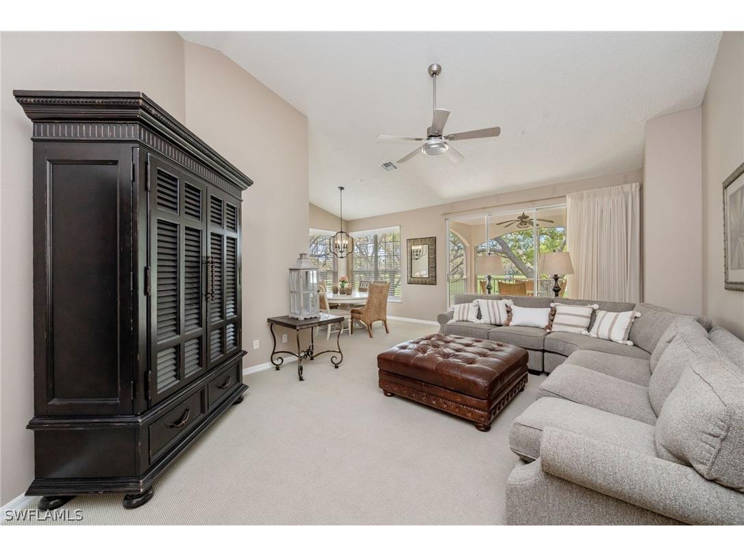 89 Silver Oaks Circle #5-201 Naples FL 34119 226010811 image3
