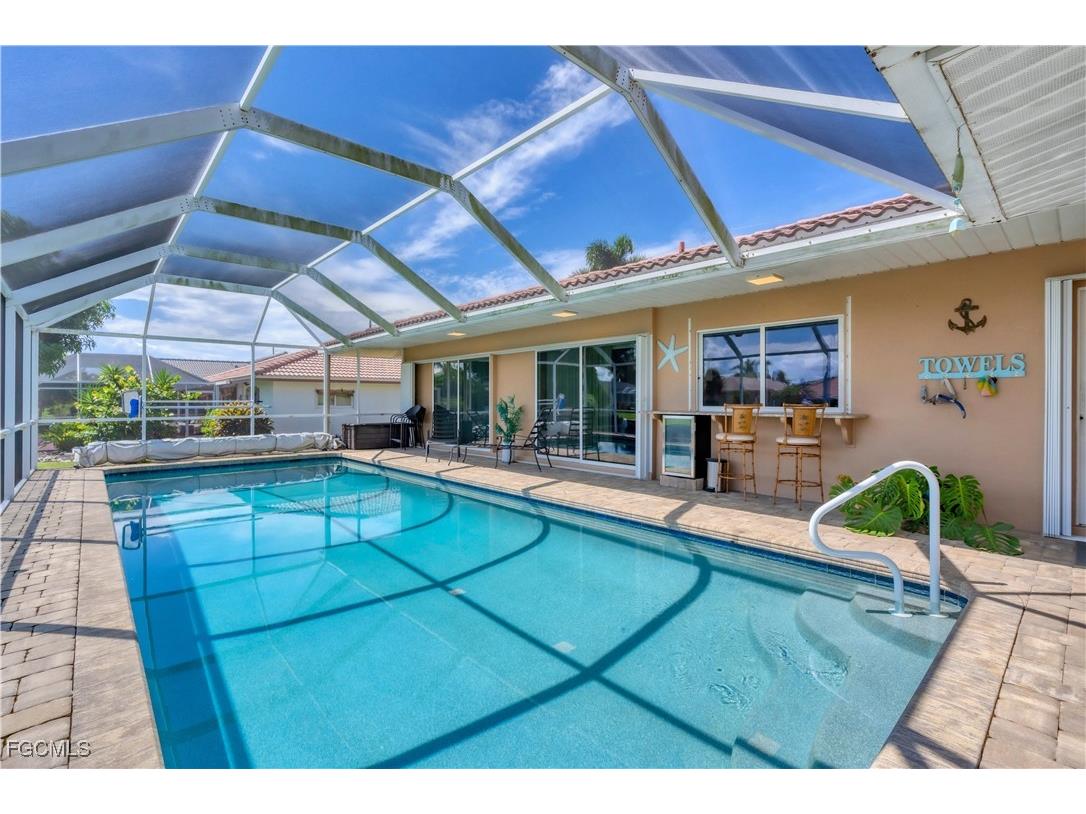 890 Coronado Drive Punta Gorda FL 33950 2025019390 image1