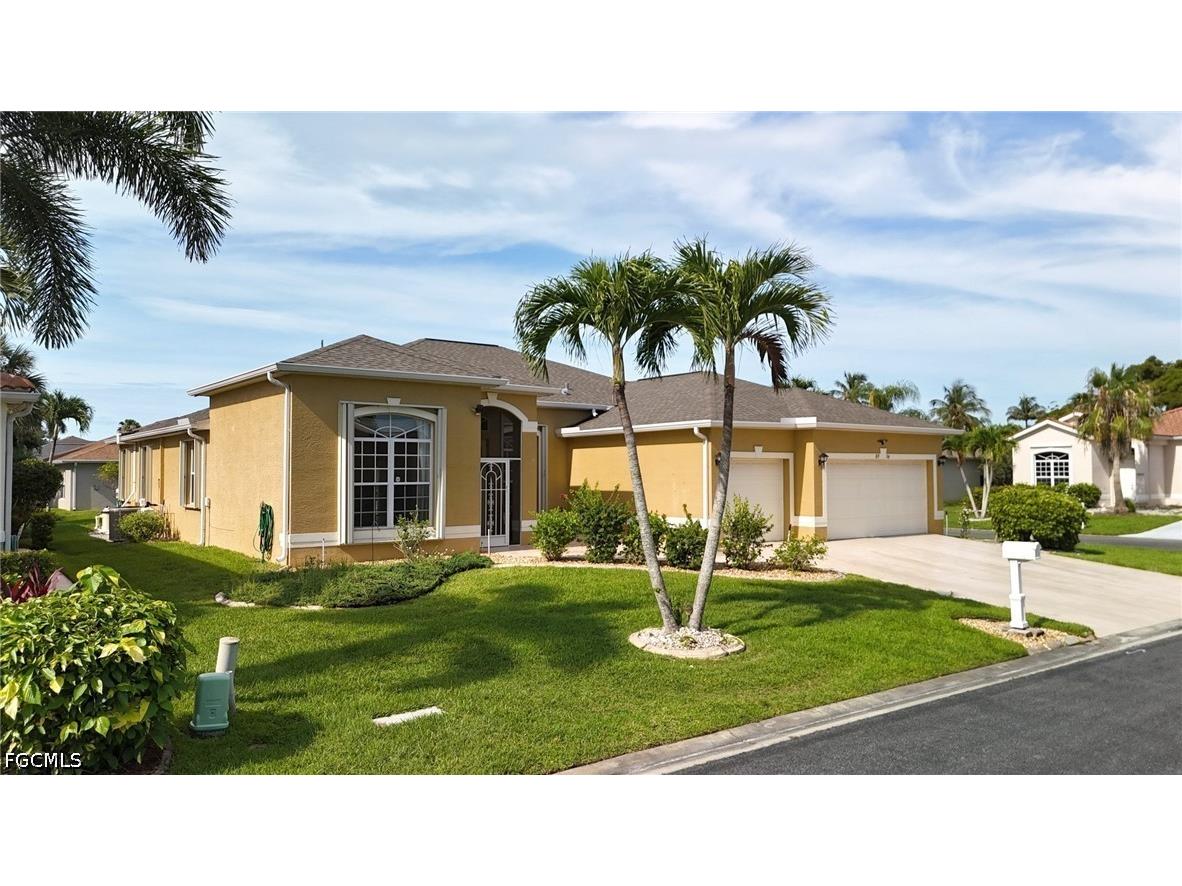 8904 Baytowne Loop Fort Myers FL 33908 2026025657 image1
