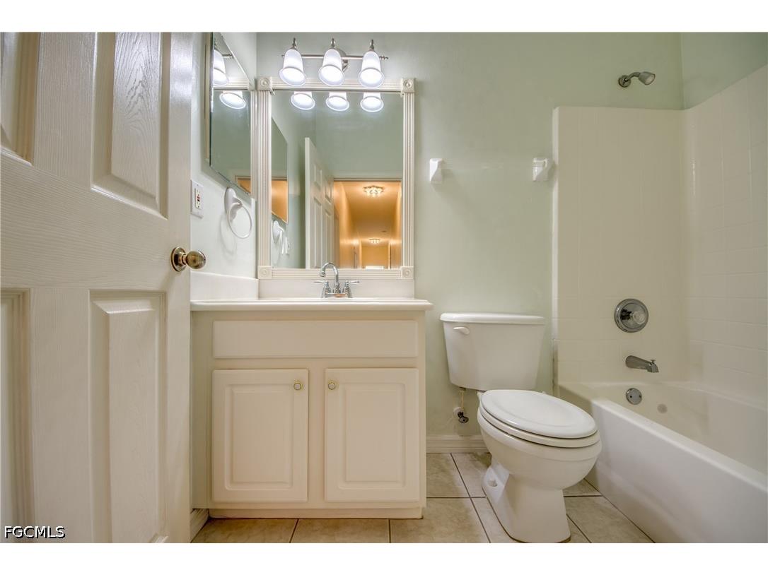 8904 Baytowne Loop Fort Myers FL 33908 2026025657 image38