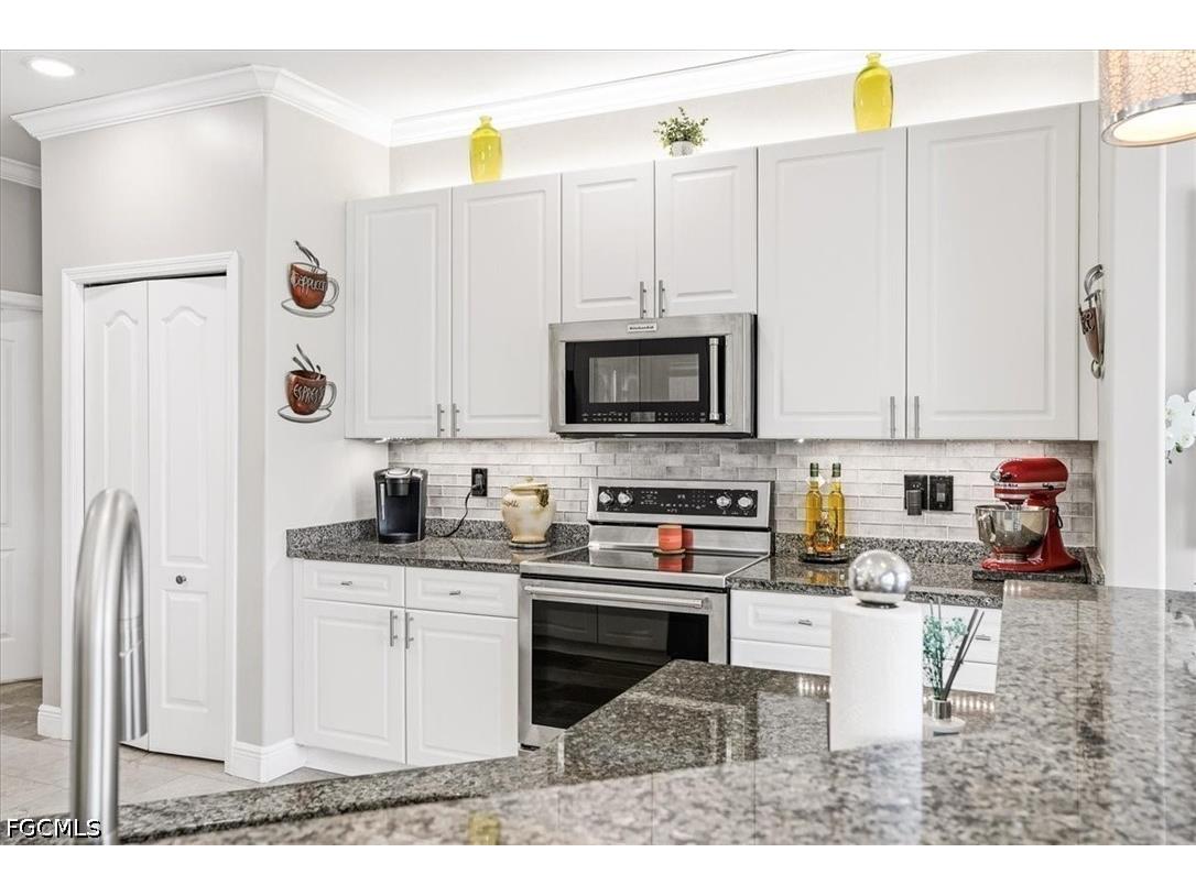 8905 Cypress Preserve Place Fort Myers FL 33912 2026028889 image17