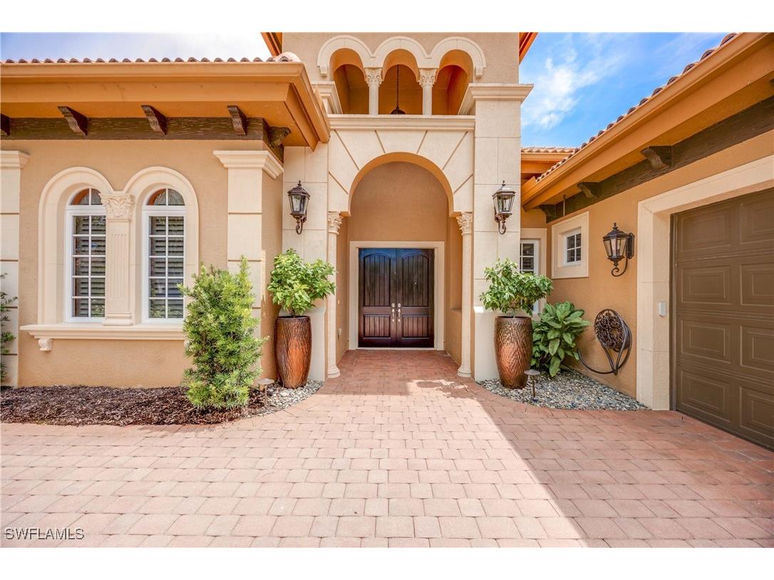 8906 Shenendoah Circle Naples FL 34113 224069803 image1