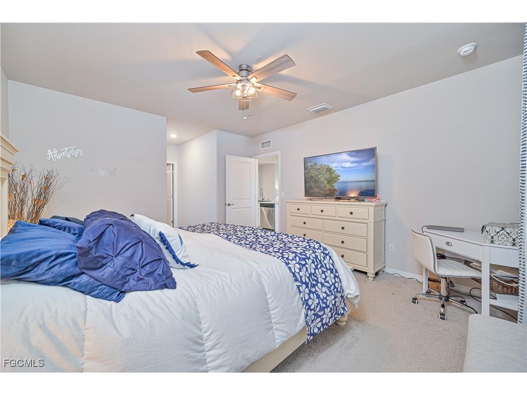 8908 Cascade Price Circle North Fort Myers FL 33917 2025005394 image22