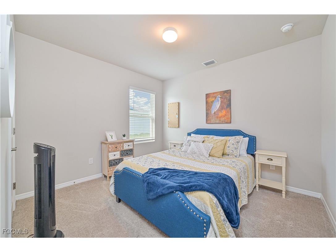 8908 Cascade Price Circle North Fort Myers FL 33917 2025005394 image29