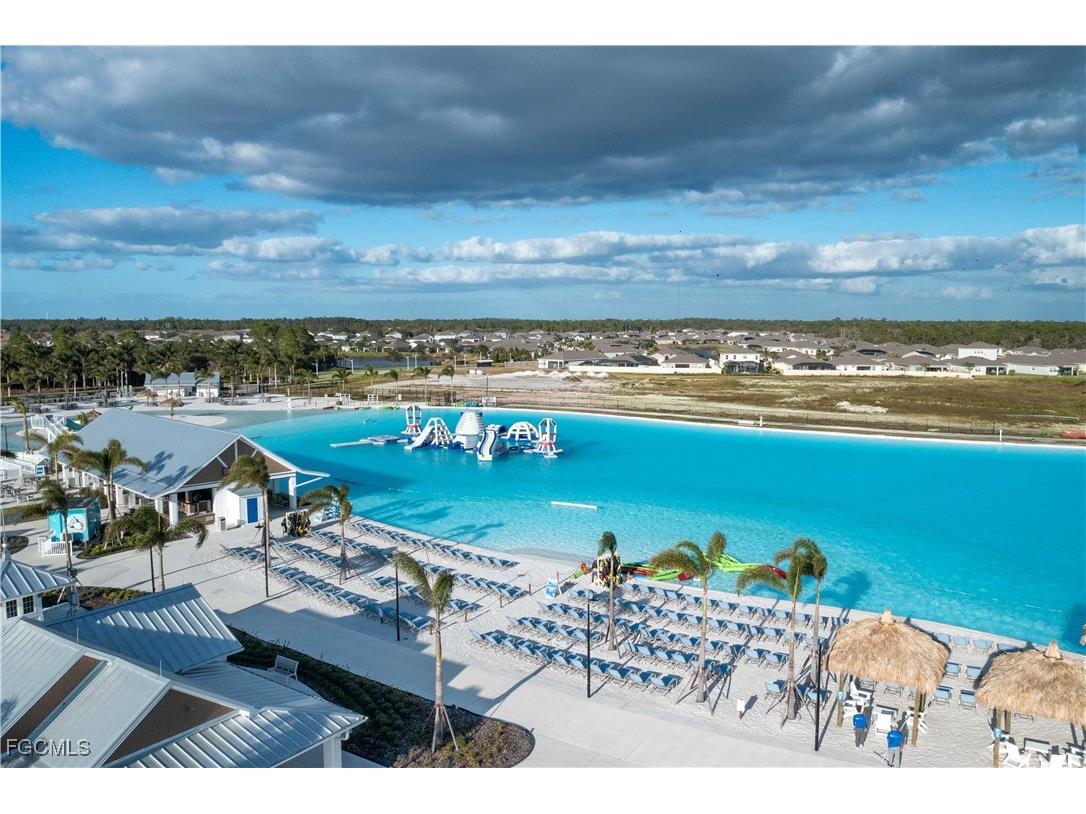 8908 Cascade Price Circle North Fort Myers FL 33917 2025005394 image41