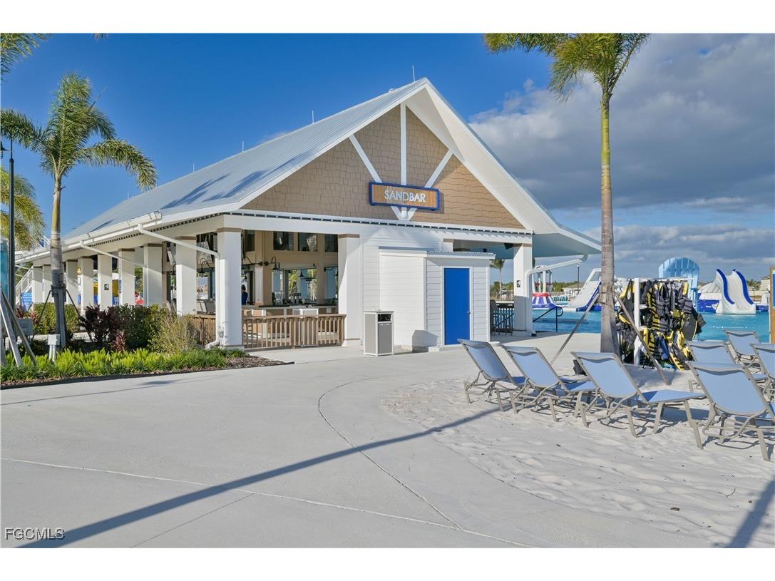 8908 Cascade Price Circle North Fort Myers FL 33917 2025005394 image43