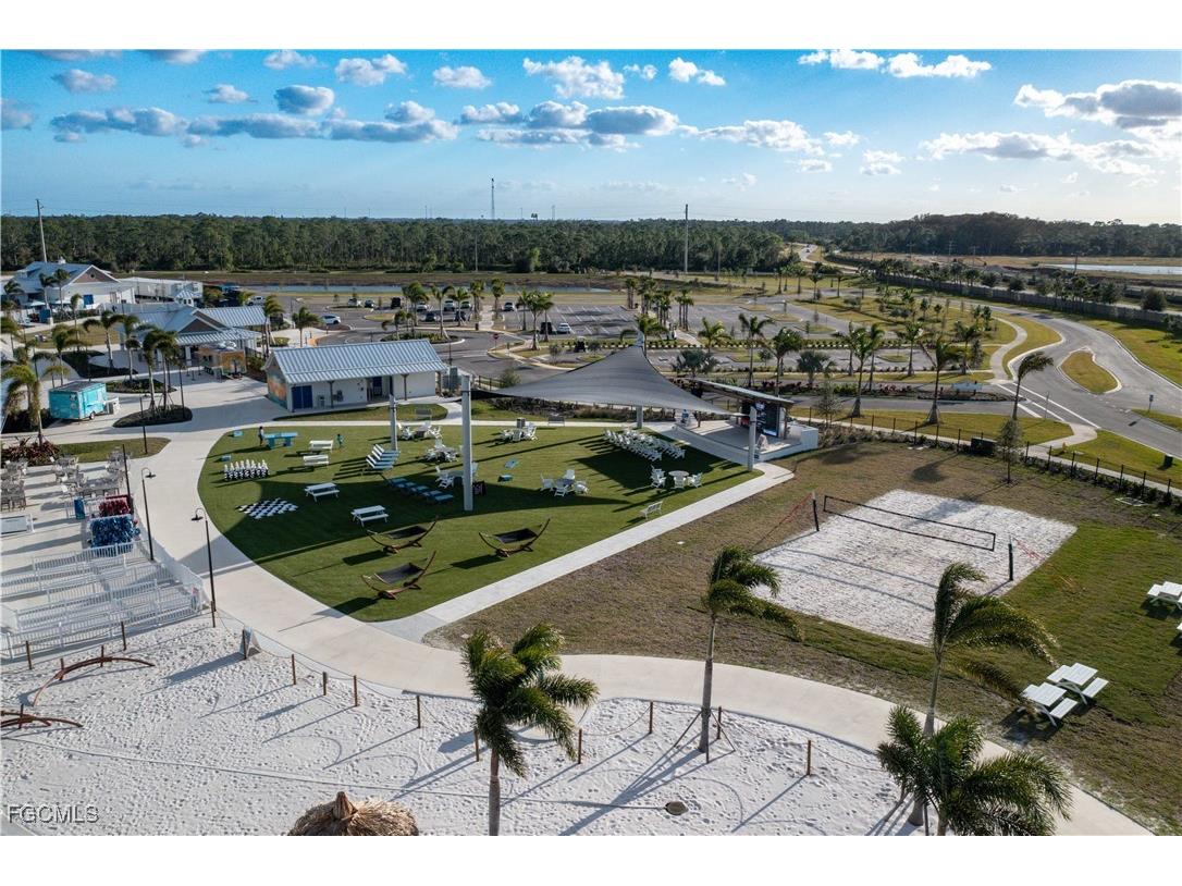 8908 Cascade Price Circle North Fort Myers FL 33917 2025005394 image45