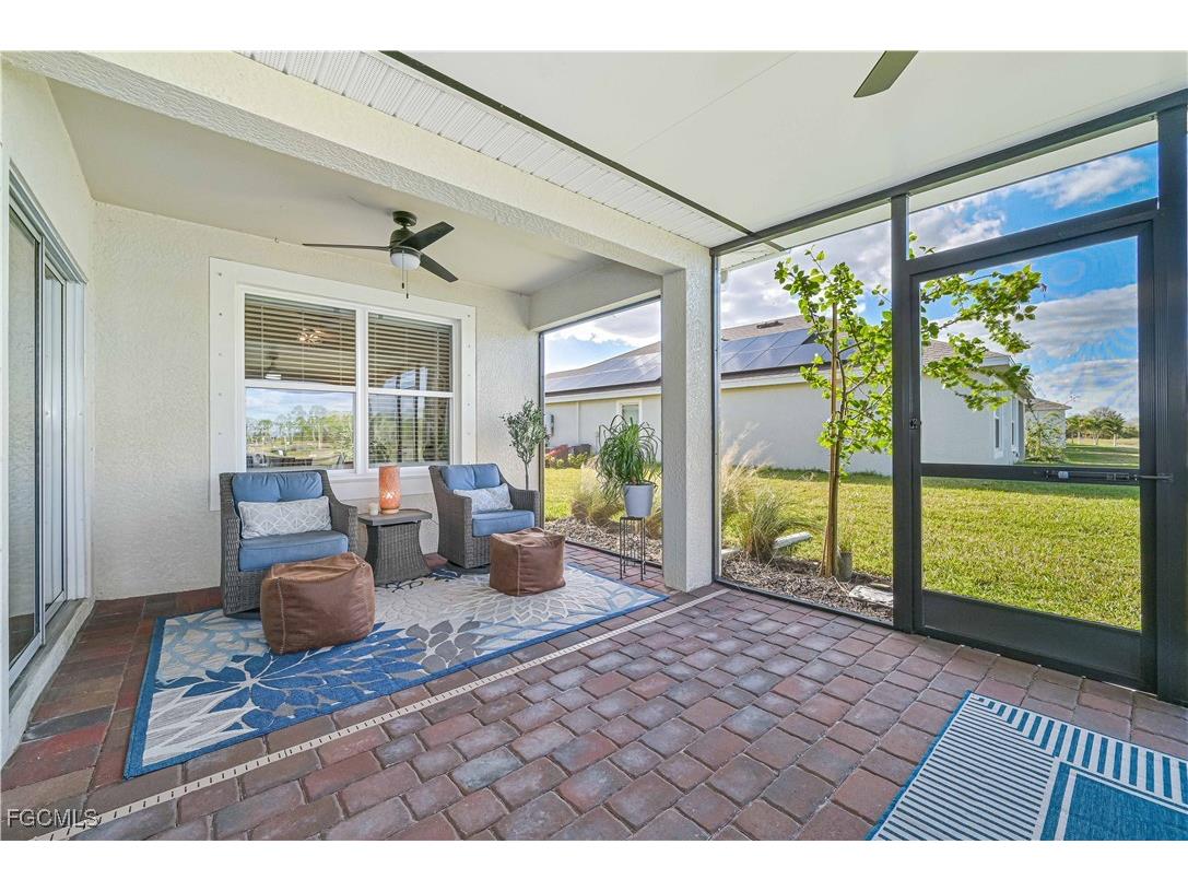 8908 Cascade Price Circle North Fort Myers FL 33917 2025005394 image5