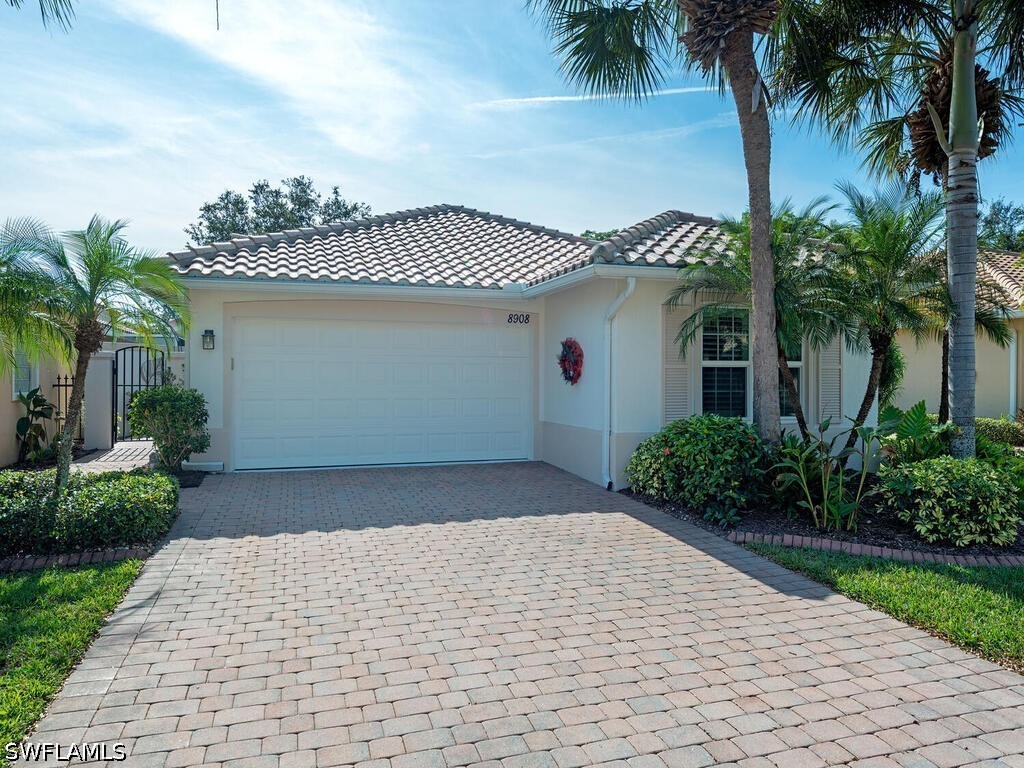 8908 Cascades Isle Boulevard Estero FL 33928 226021877 image2