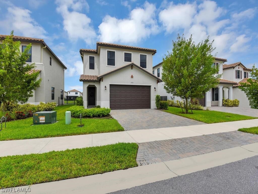 8908 Madrid Circle Naples FL 34104 223062615 image1