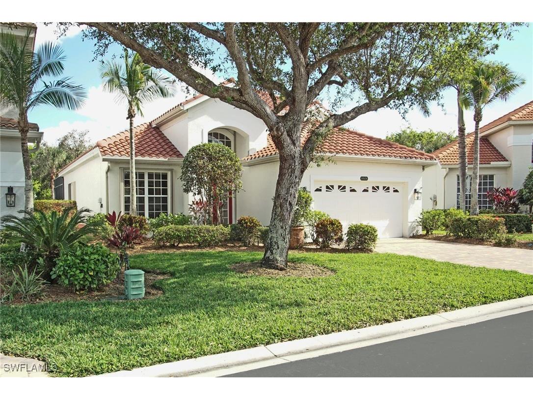 8908 Ventura Way Naples FL 34109 224092963 image1