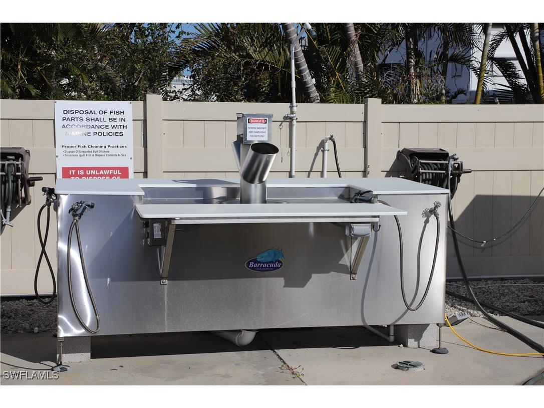 891 10th Street S Naples FL 34102 225069219 image13