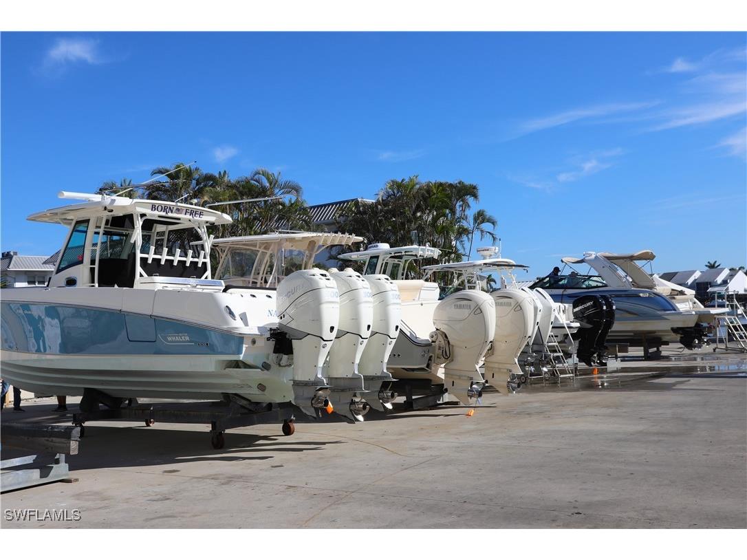 891 10th Street S Naples FL 34102 225069219 image14