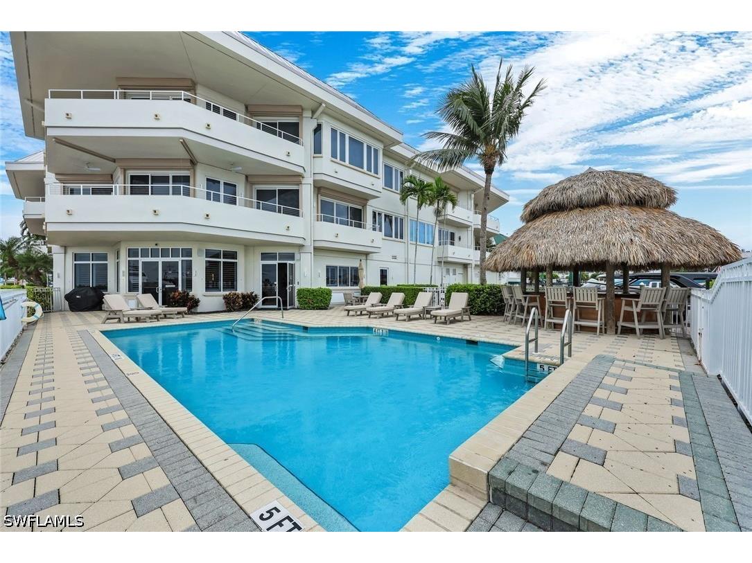 891 10th Street S Naples FL 34102 226022163 image18
