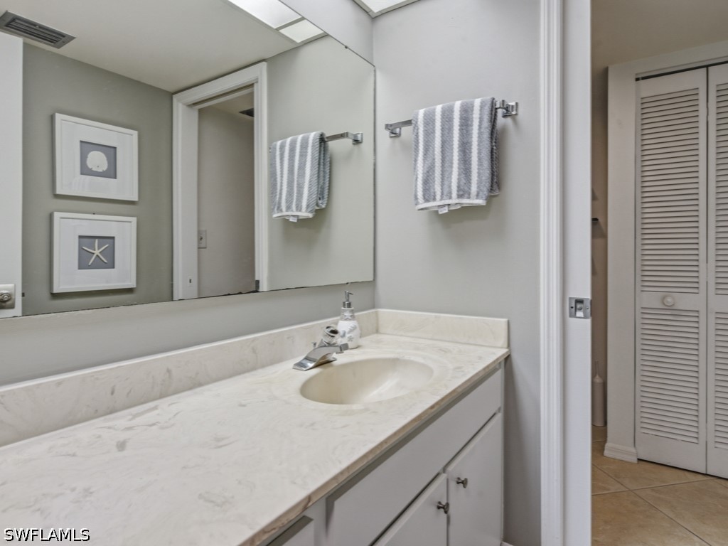 891 Huron Court #302 Marco Island FL 34145 226012959 image20