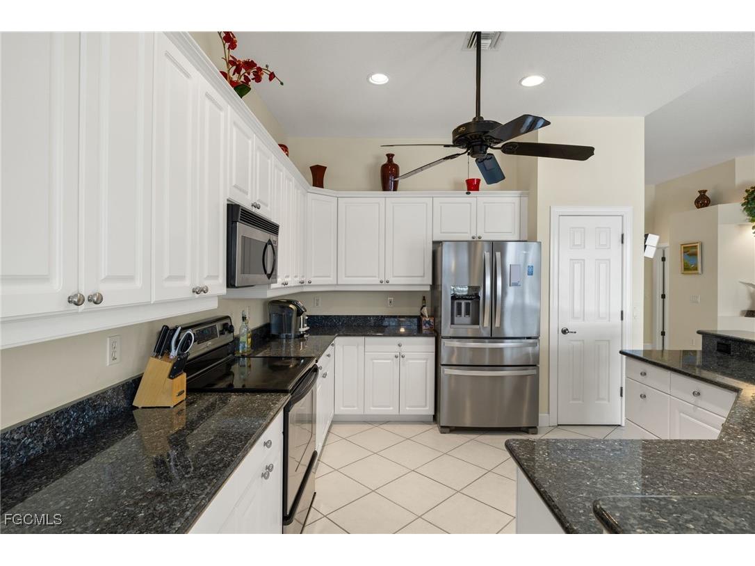 8913 Dartmoor Way Fort Myers FL 33908 2025016951 image14