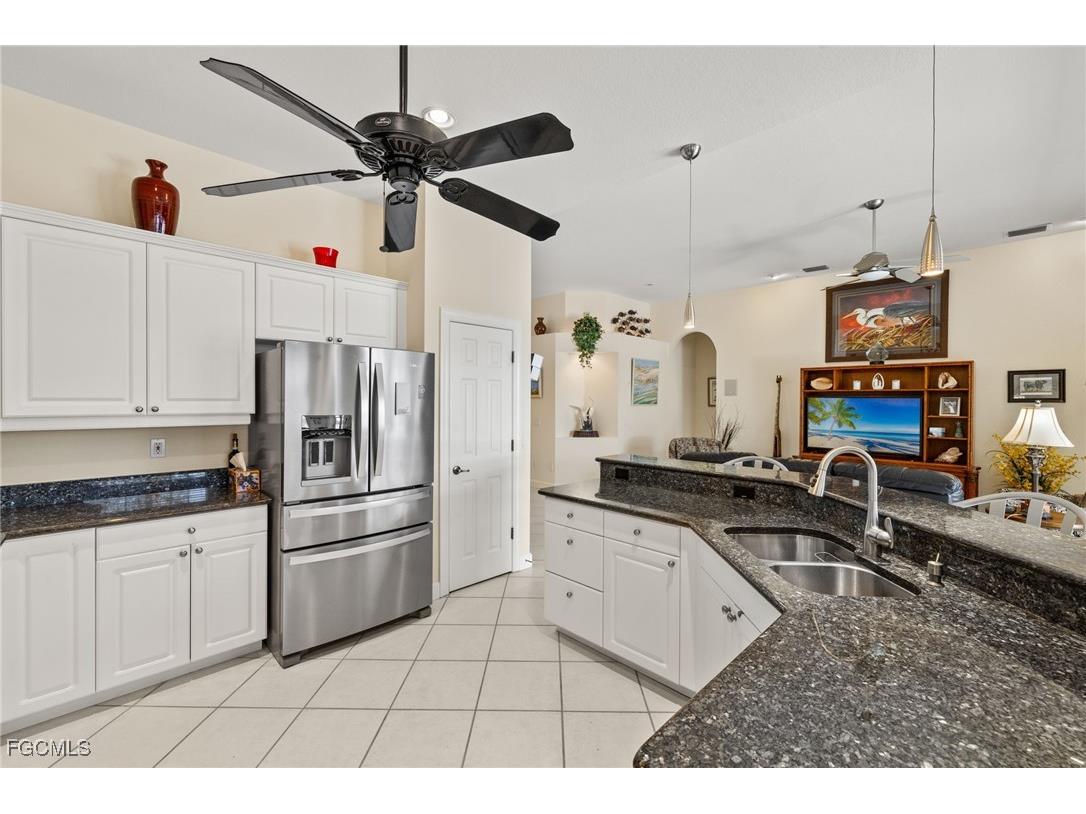 8913 Dartmoor Way Fort Myers FL 33908 2025016951 image15