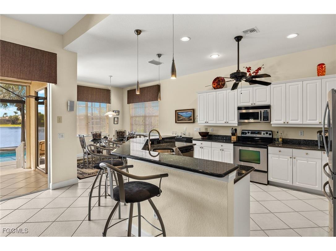 8913 Dartmoor Way Fort Myers FL 33908 2025016951 image17