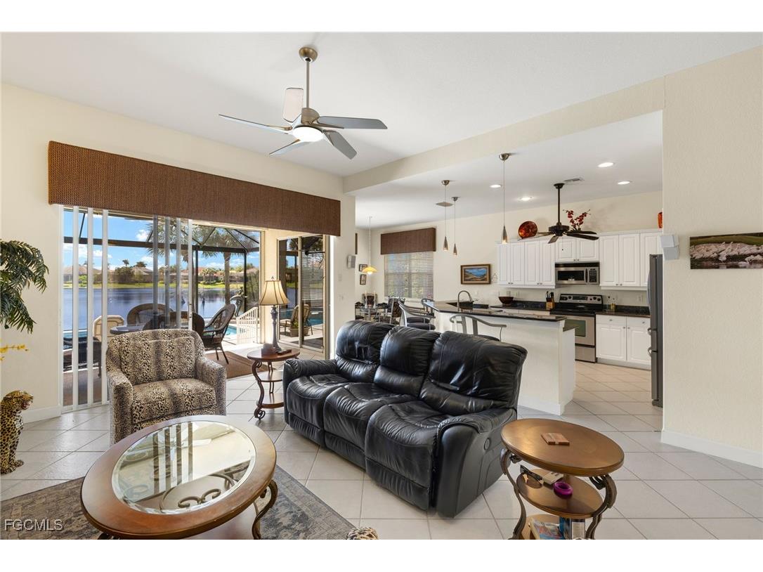 8913 Dartmoor Way Fort Myers FL 33908 2025016951 image7