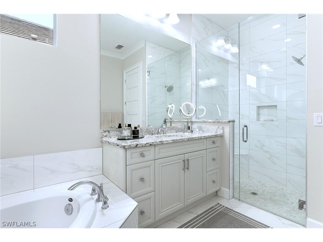 8914 Gustavia Court Naples FL 34112 226011956 image7