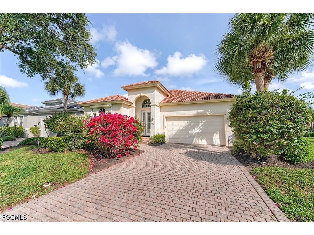8916 Dartmoor Way Fort Myers FL 33908 2026019952 image1