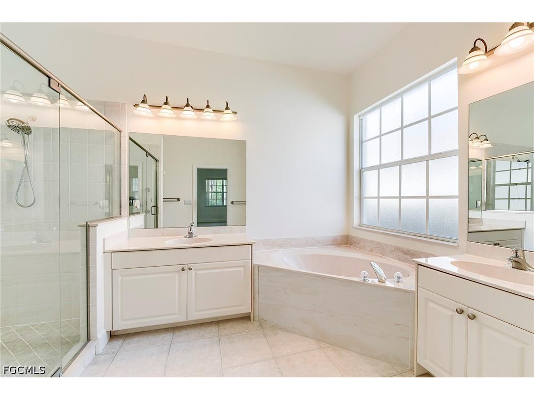8916 Dartmoor Way Fort Myers FL 33908 2026019952 image13