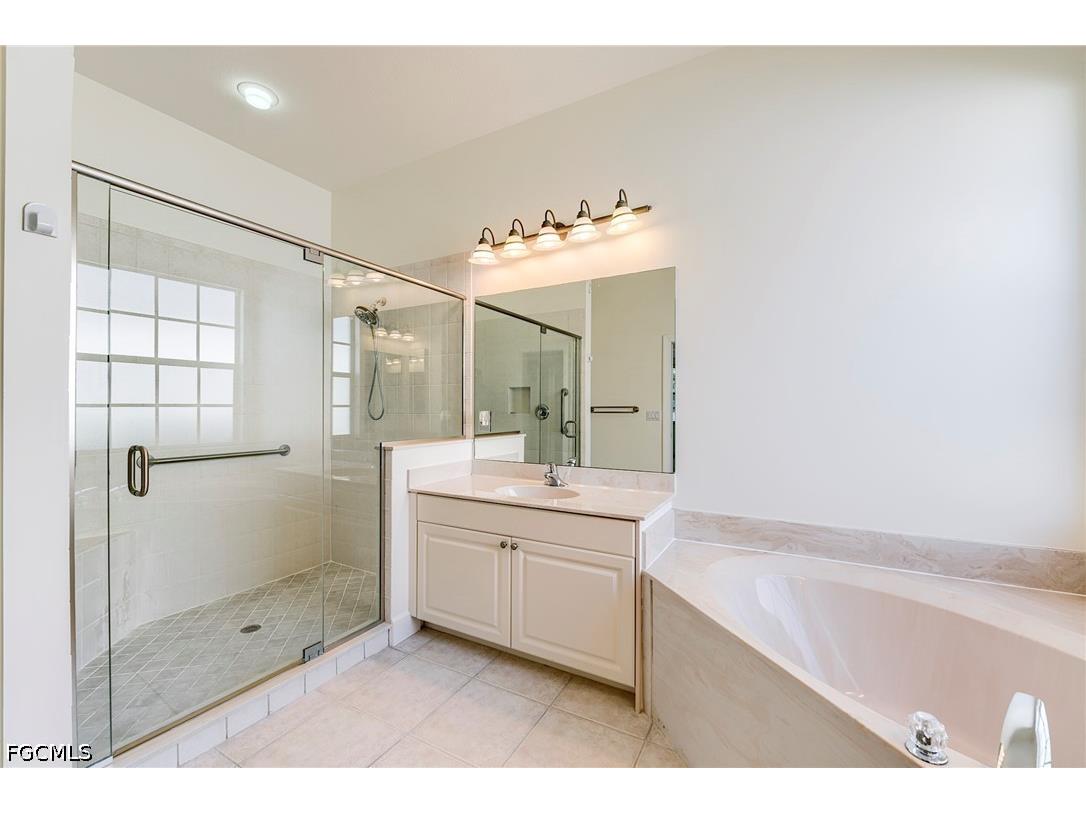 8916 Dartmoor Way Fort Myers FL 33908 2026019952 image14