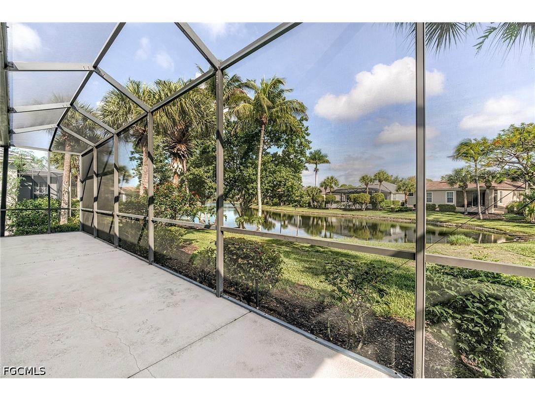 8916 Dartmoor Way Fort Myers FL 33908 2026019952 image4