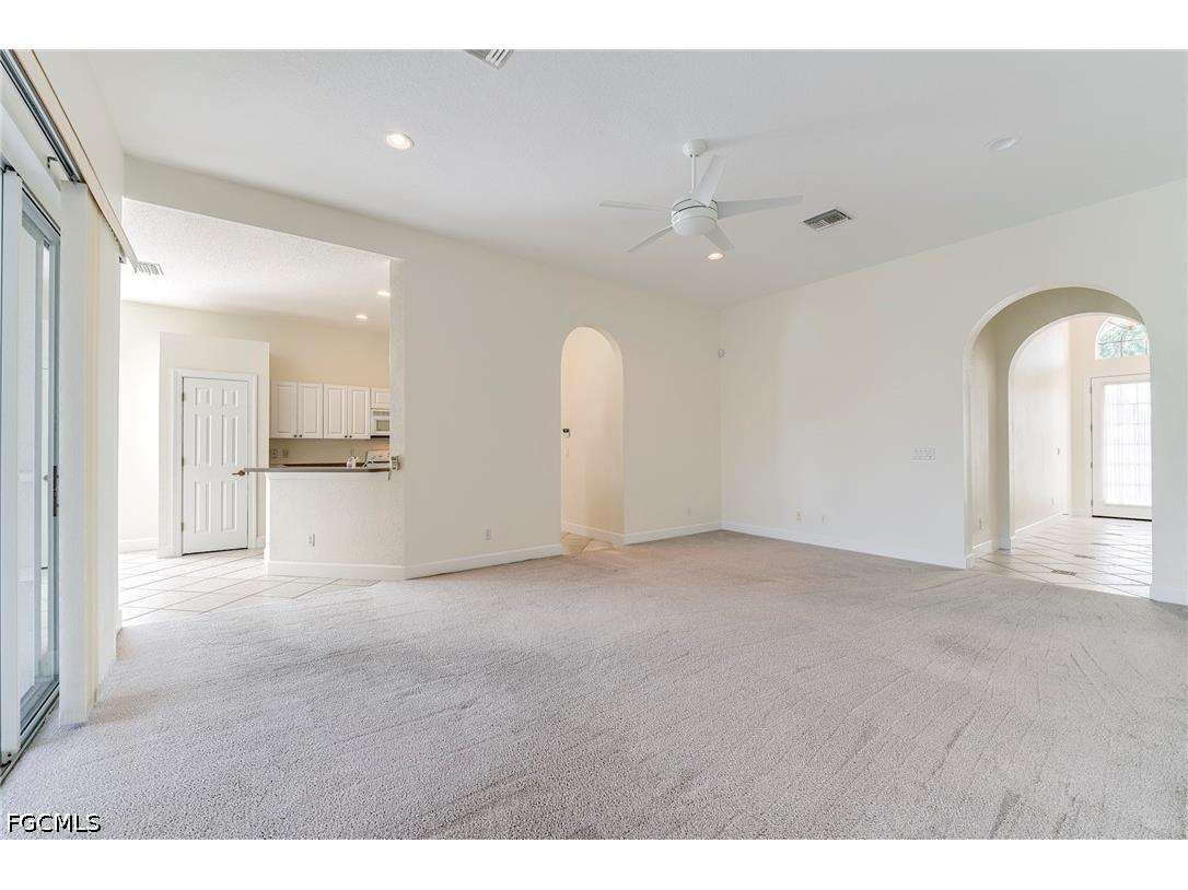 8916 Dartmoor Way Fort Myers FL 33908 2026019952 image9