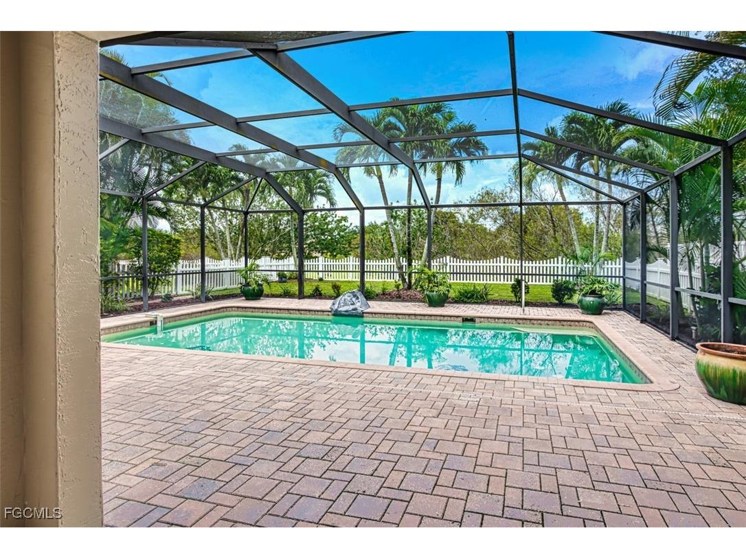 8916 Fawn Ridge Drive Fort Myers FL 33912 2025010315 image17