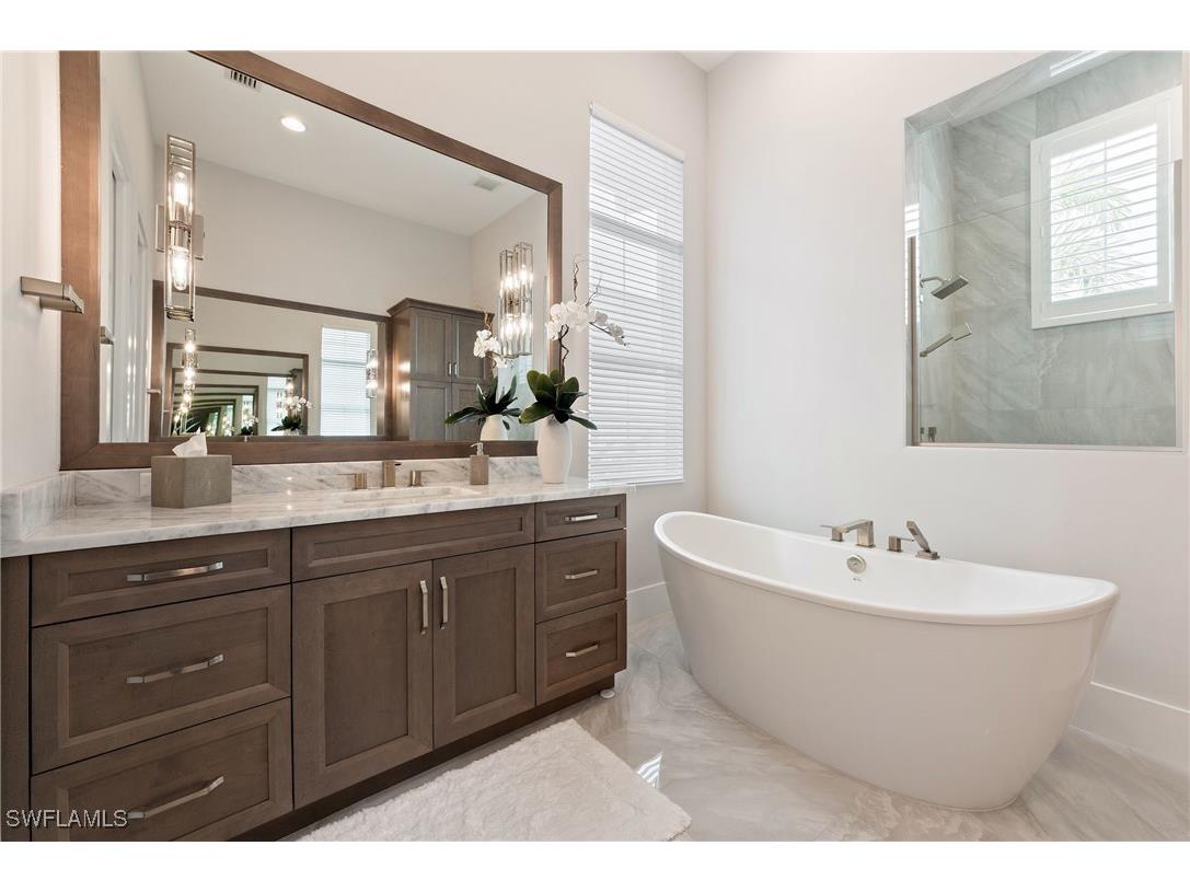 8916 Nevis Way Naples FL 34112 225078851 image21